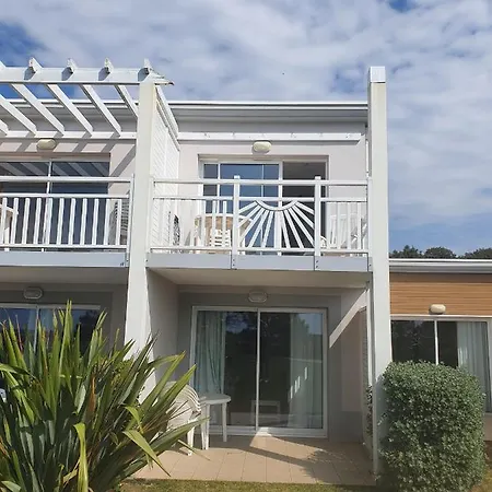 Vue En Piscines Ле-Сабль-д’Олон